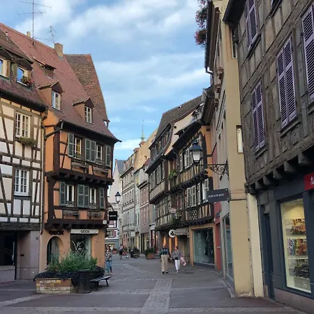 Les Du Cygne Apartment